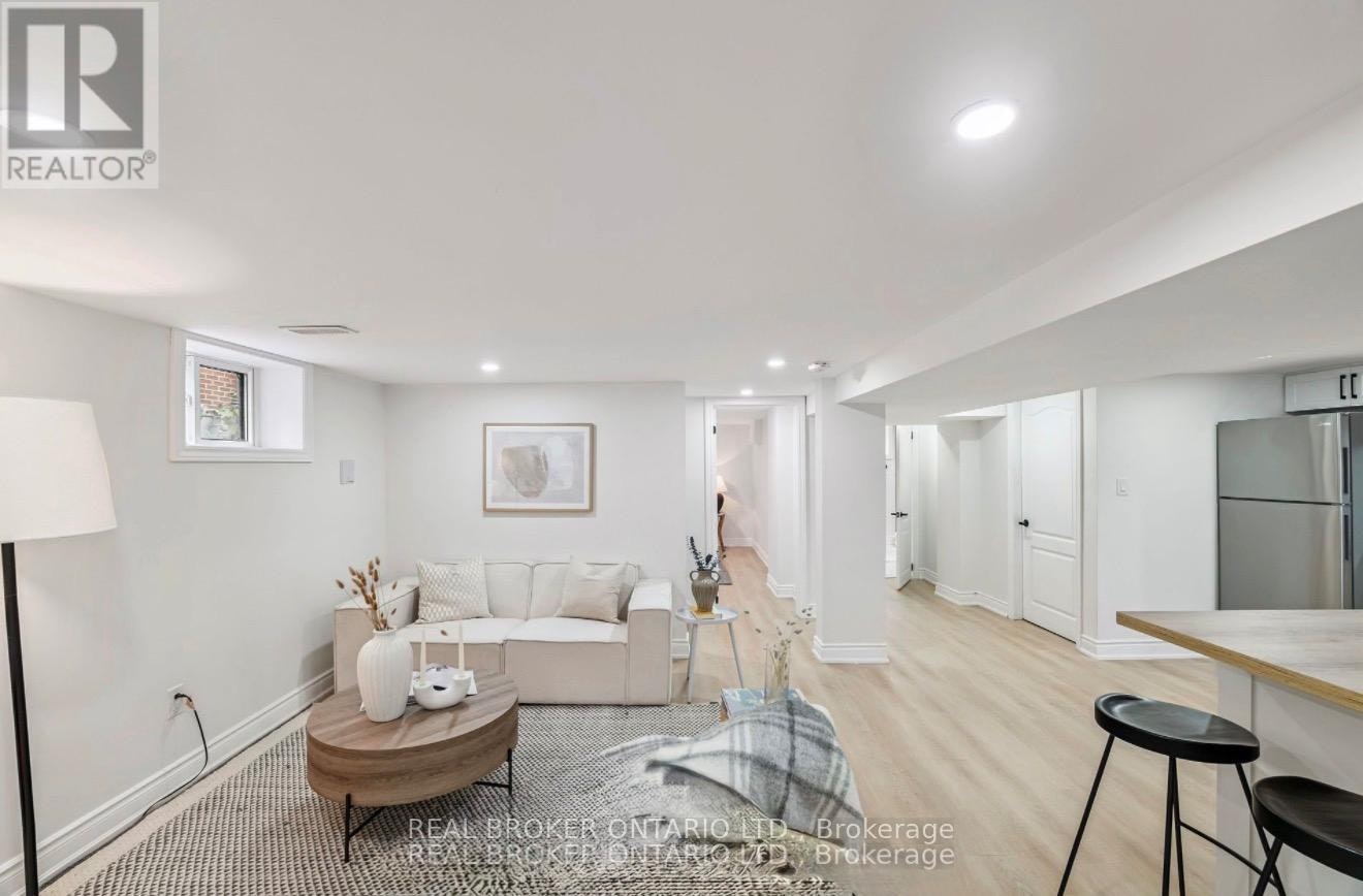 LOWER 220 Level Holmesdale Avenue, Hamilton, ON, L8K 3M7 - 8