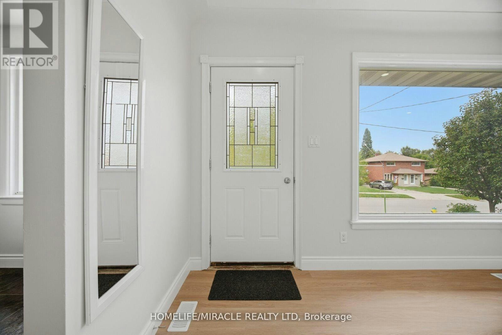 UPPER LEVEL-199 Allen Street E, Waterloo, ON, N2J 1J9 - 5