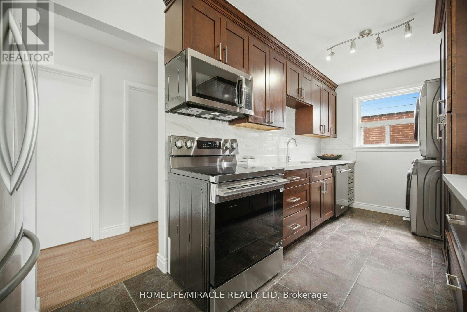 UPPER LEVEL-199 Allen Street E, Waterloo, ON, N2J 1J9 - 17