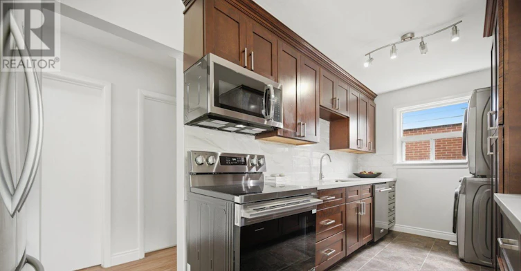 UPPER LEVEL-199 Allen Street E, Waterloo, ON, N2J 1J9 - 17