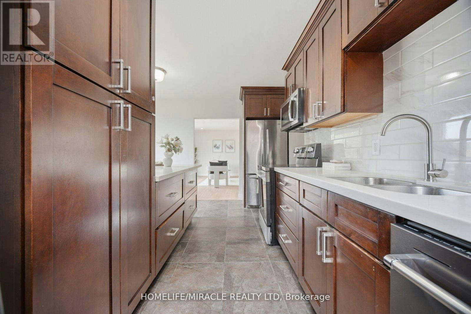 UPPER LEVEL-199 Allen Street E, Waterloo, ON, N2J 1J9 - 15