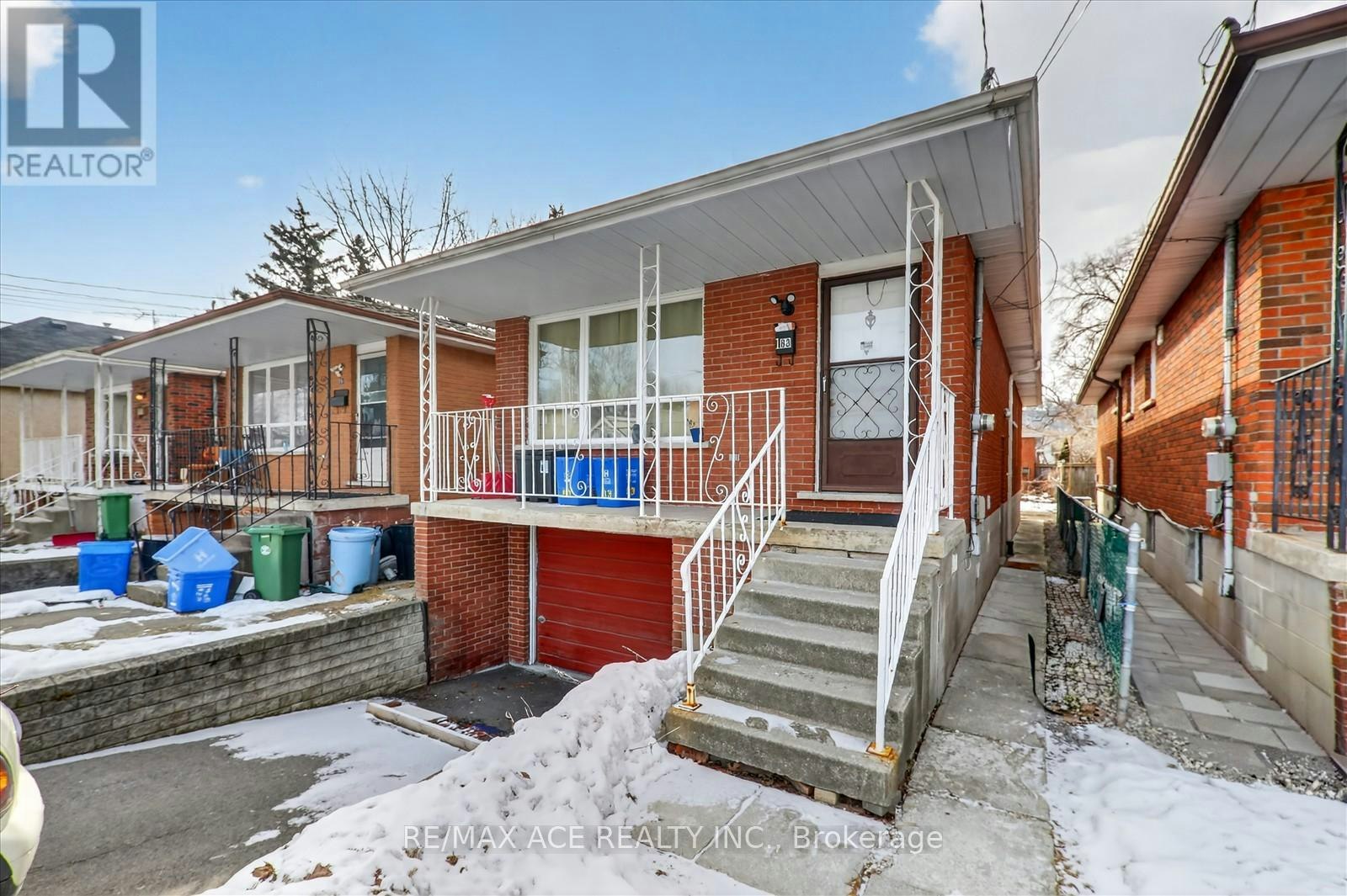 BSMT ROOM 1-83 Ward Avenue, Hamilton, ON, L8S 2E8