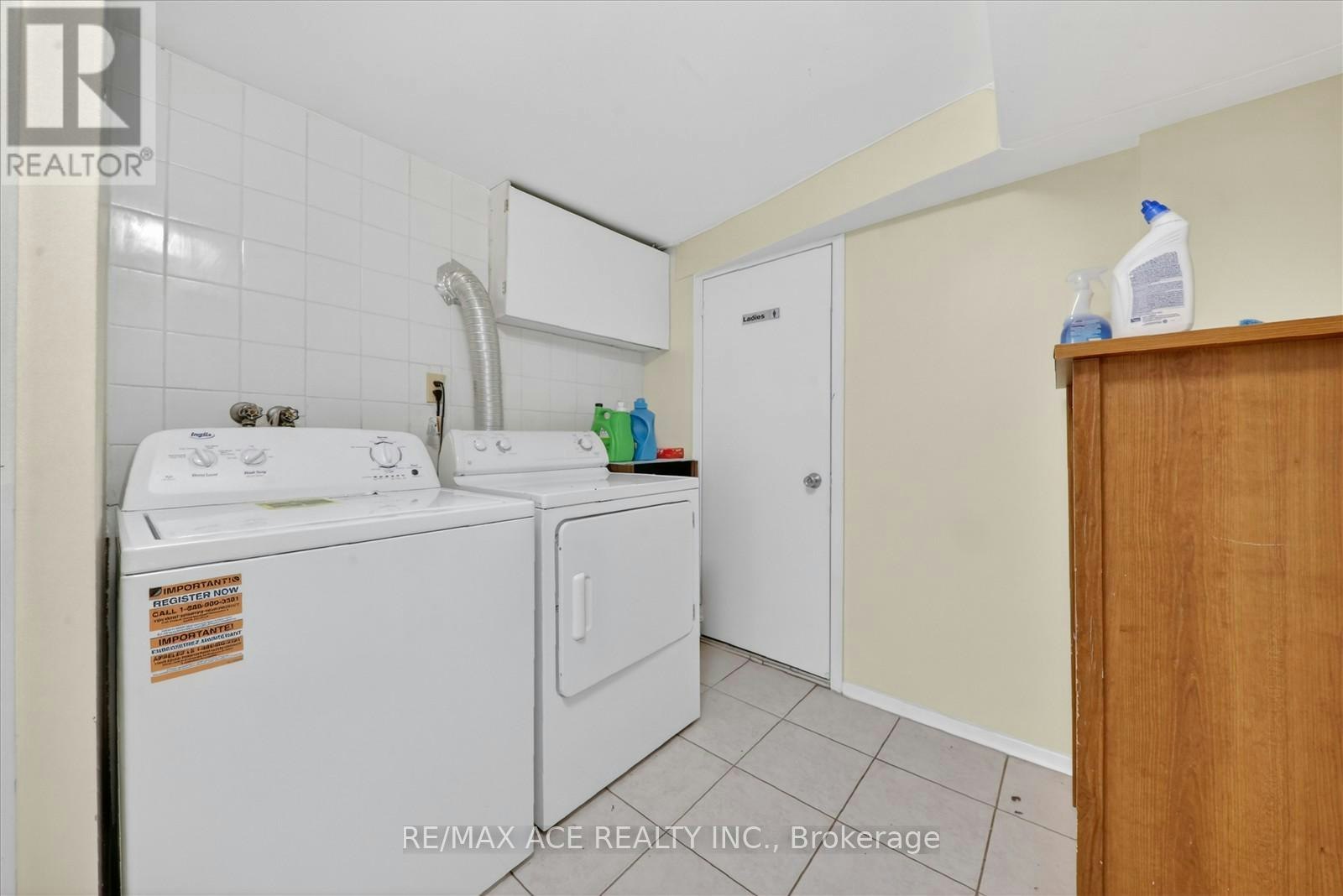 BSMT ROOM 1-83 Ward Avenue, Hamilton, ON, L8S 2E8 - 9
