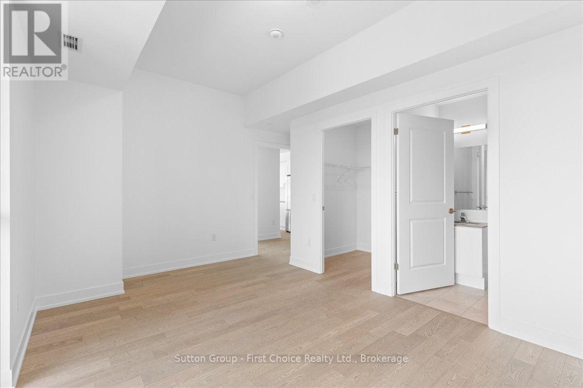 1063 Douglas Mccurdy Common Circle, Mississauga, ON, L5L 3H9 - 18