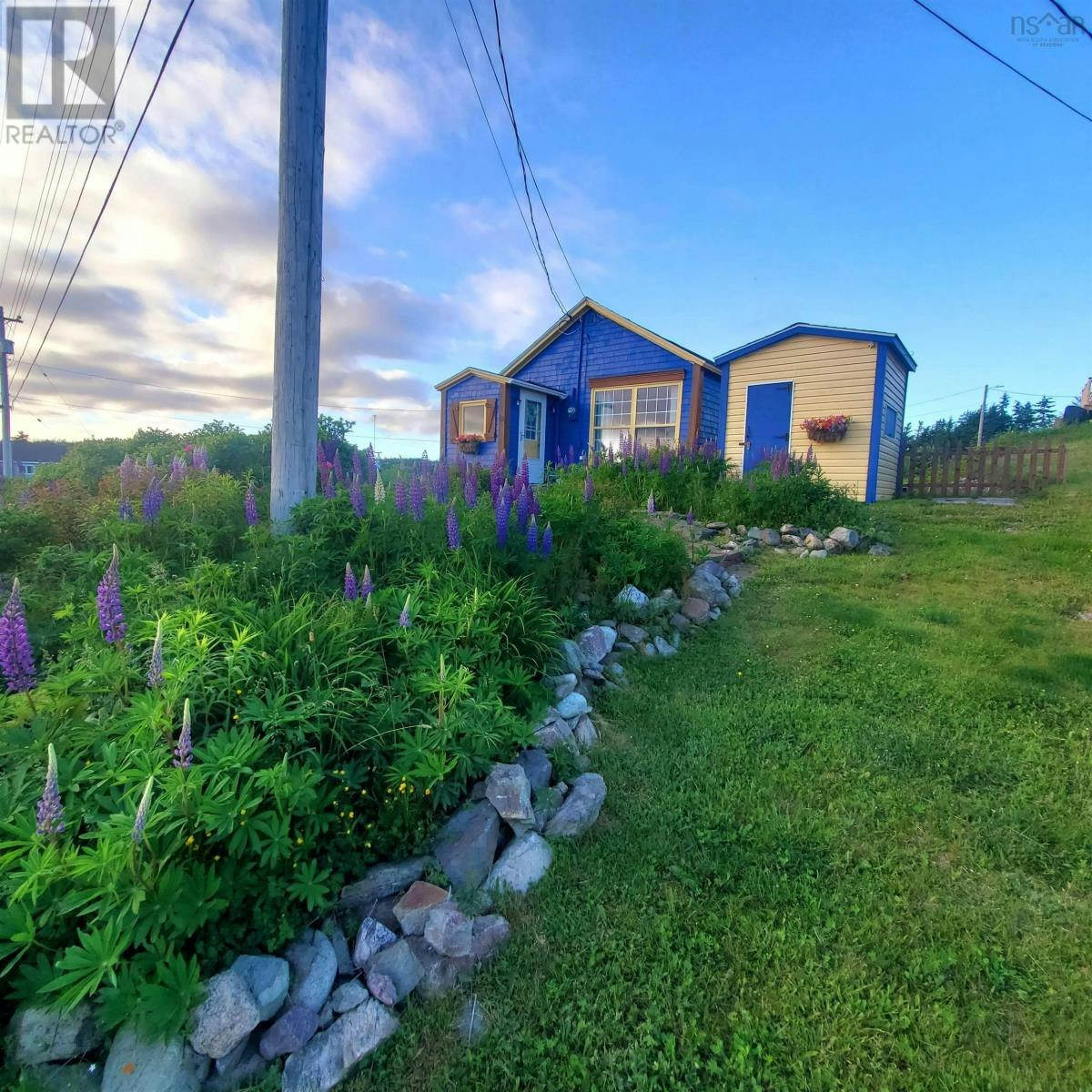 101 Havenside Road, Louisbourg, NS, B1C 1P1