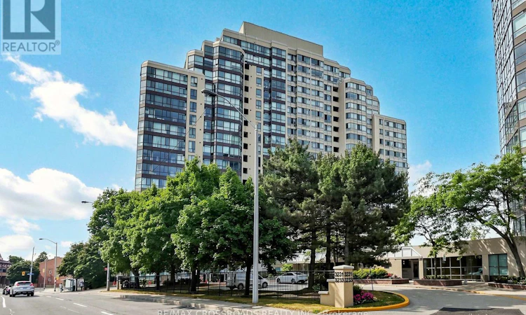 511-3233 Eglinton Avenue E