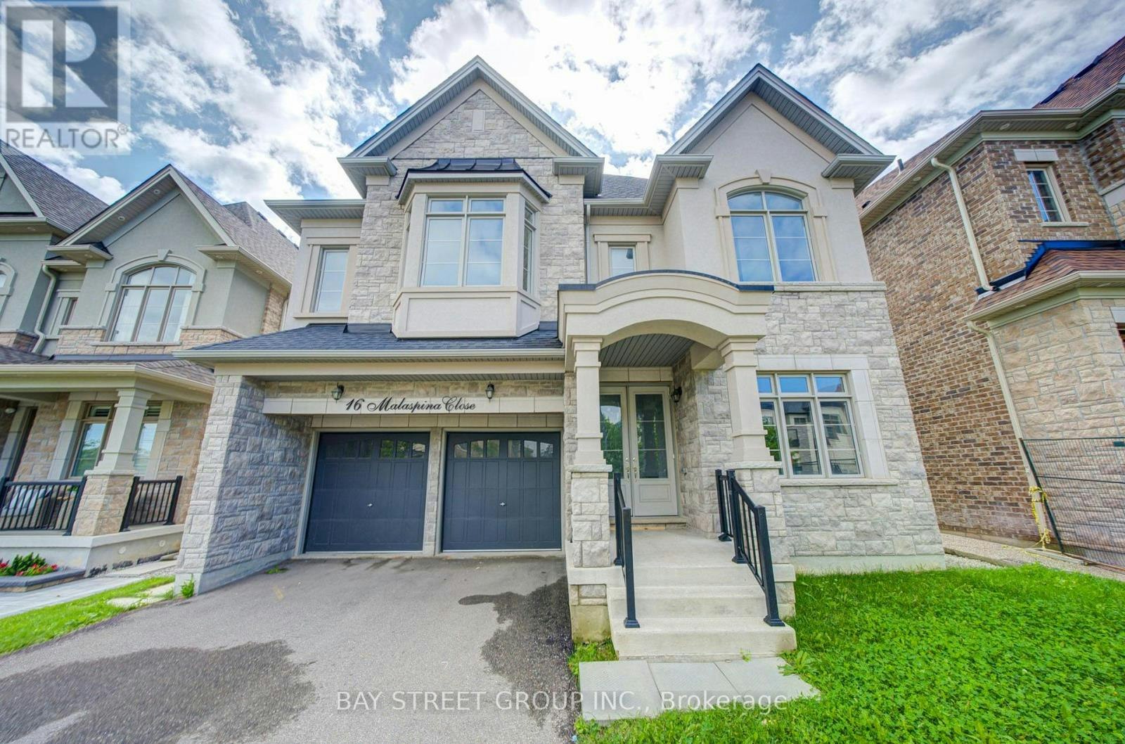 16 Malaspina Close, Brampton, ON, L6Y 6E2