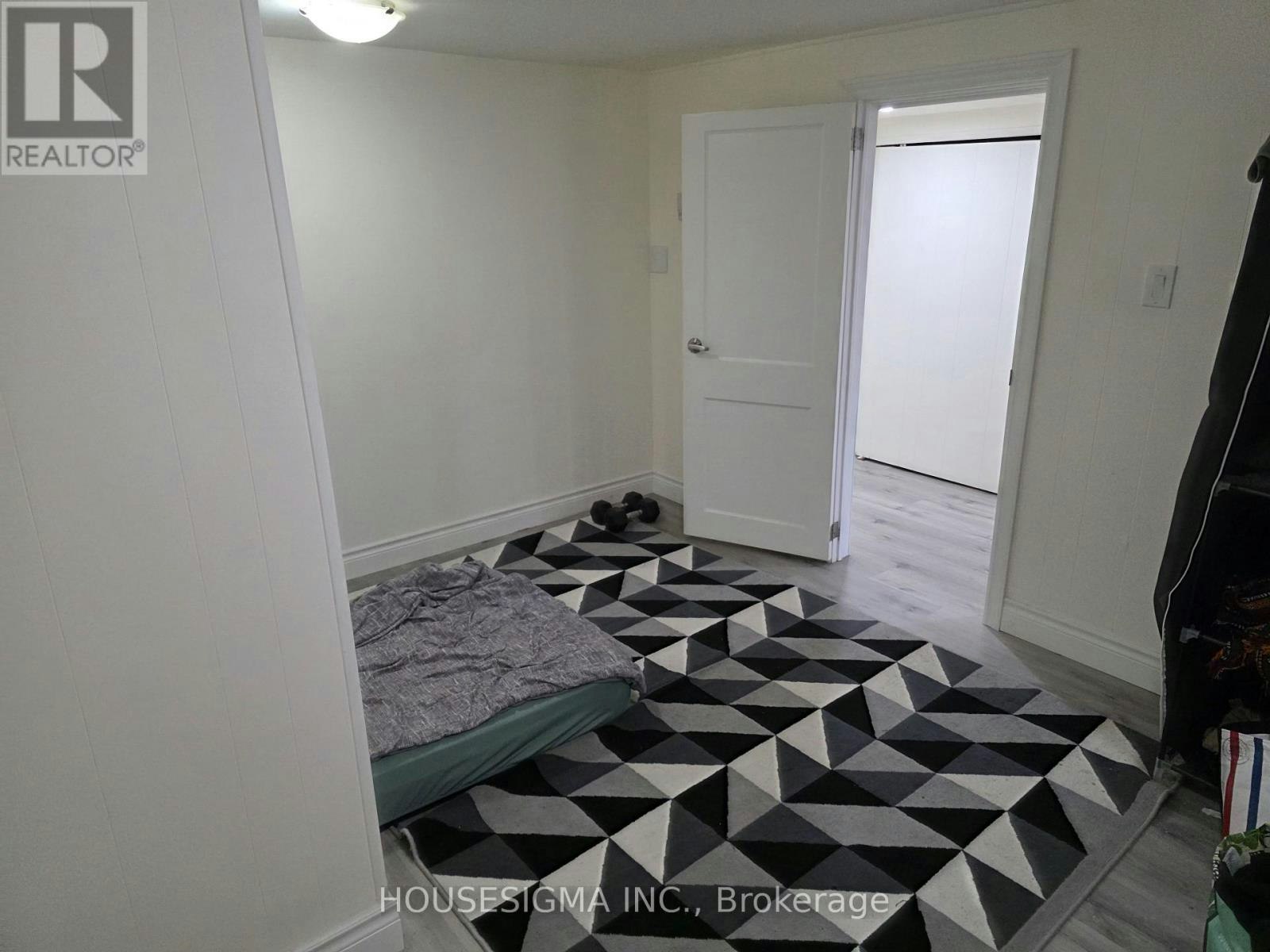 BSMT-51 Axsmith Crescent, Toronto, ON, M2J 3K2 - 12