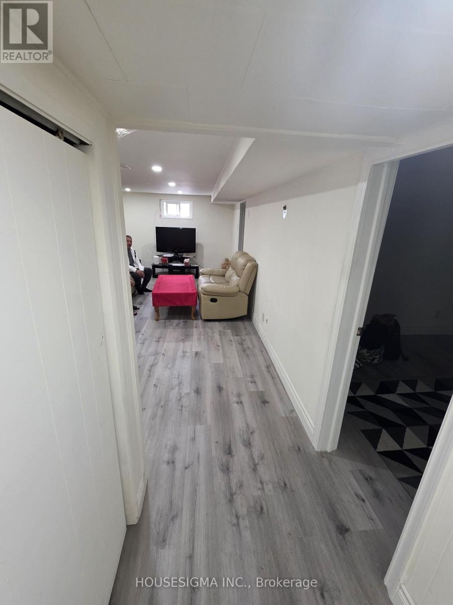 BSMT-51 Axsmith Crescent, Toronto, ON, M2J 3K2 - 6