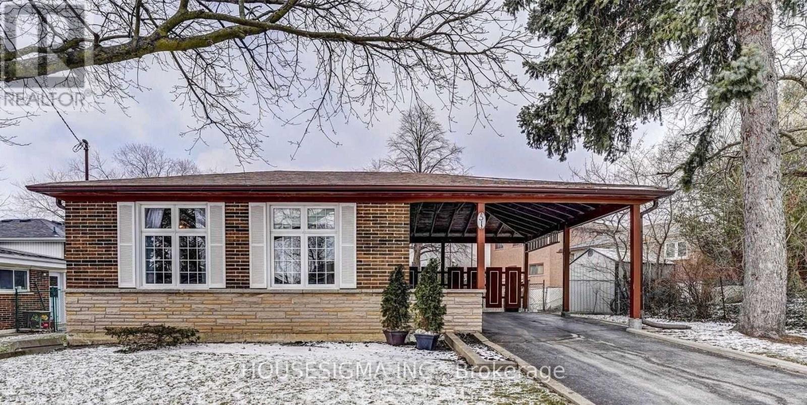 BSMT-51 Axsmith Crescent, Toronto, ON, M2J 3K2