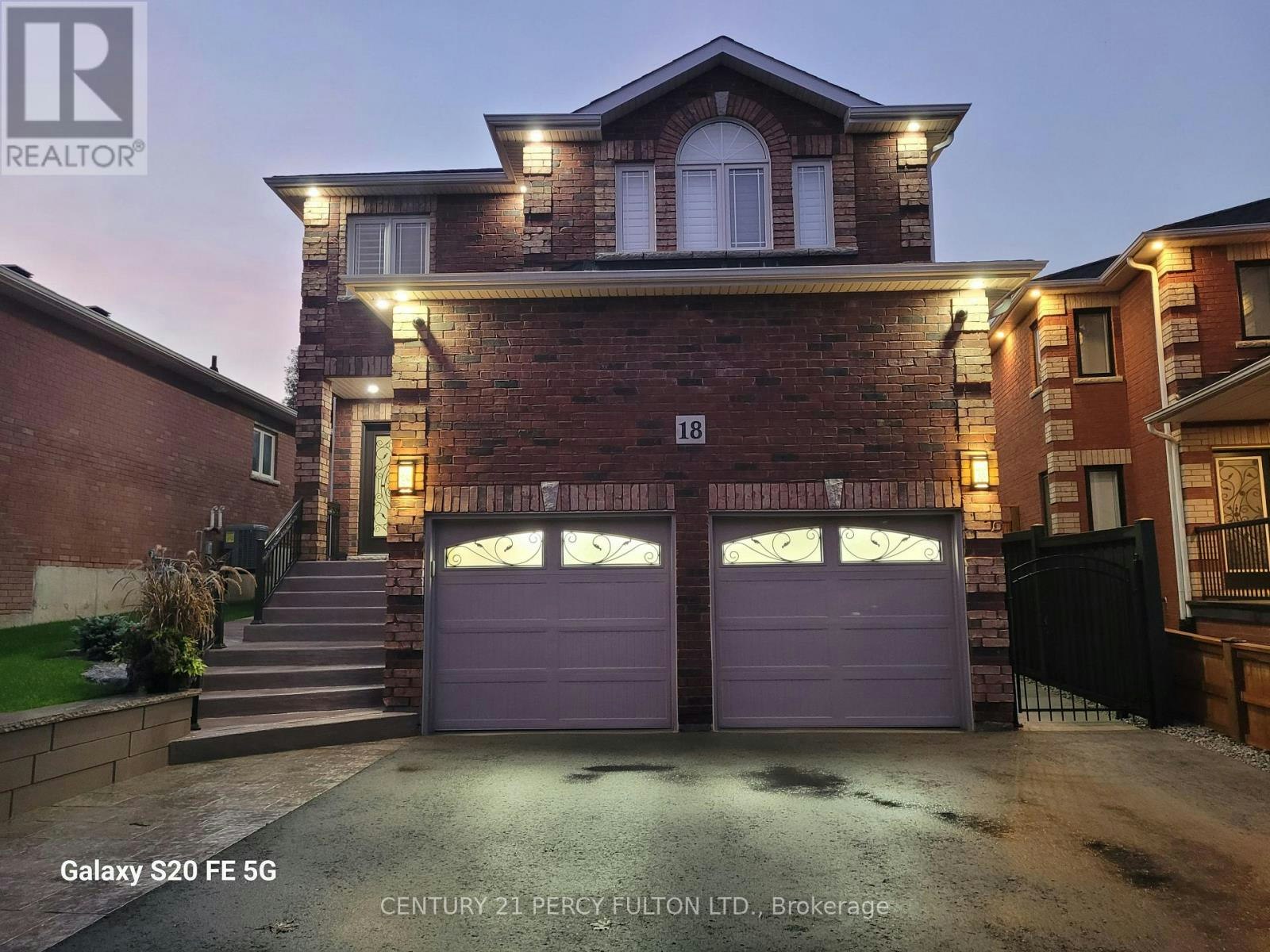 18 Wyman Crescent, Bradford West Gwillimbury, ON, L3Z 3J5