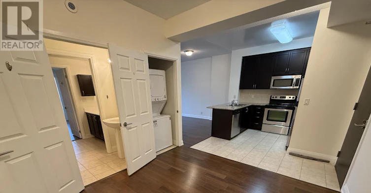 406-83 Woodbridge Avenue, Vaughan, ON, L4L 0C8 - 4