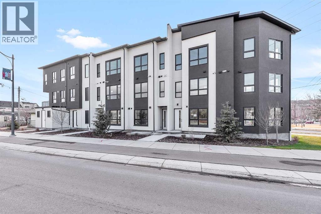 4905 Bowness Road NW, Calgary, AB, T3B 1H1