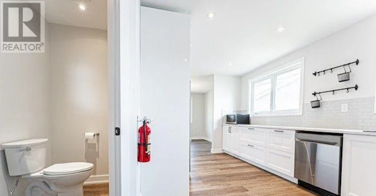UPPER-19 Argyle Court, Welland, ON, L3C 6J1 - 18