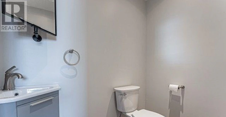 UPPER-19 Argyle Court, Welland, ON, L3C 6J1 - 17
