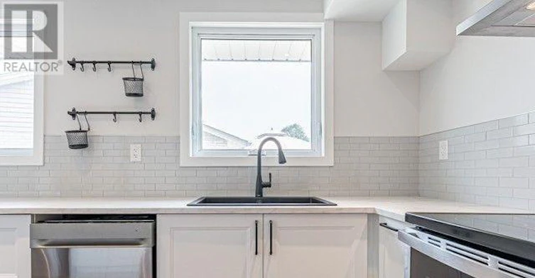 UPPER-19 Argyle Court, Welland, ON, L3C 6J1 - 14