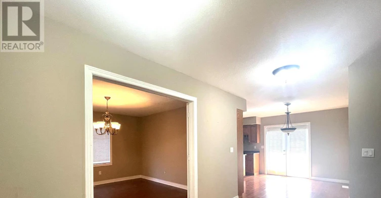 19 Chapel Hill Crescent, Welland, ON, L3C 6P9 - 4