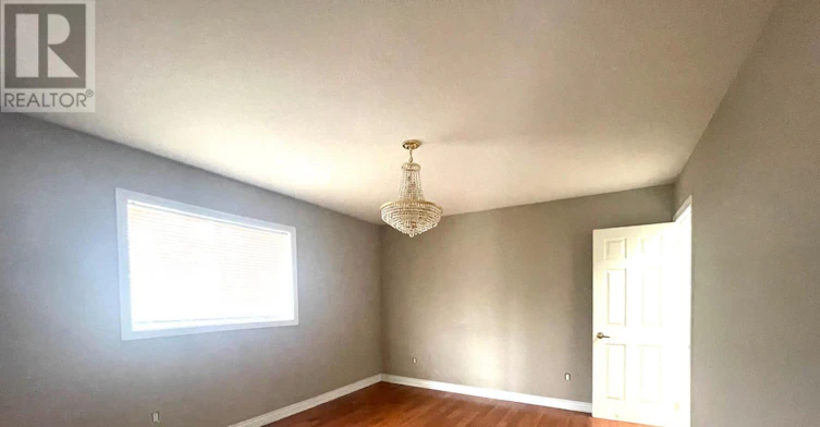 19 Chapel Hill Crescent, Welland, ON, L3C 6P9 - 11