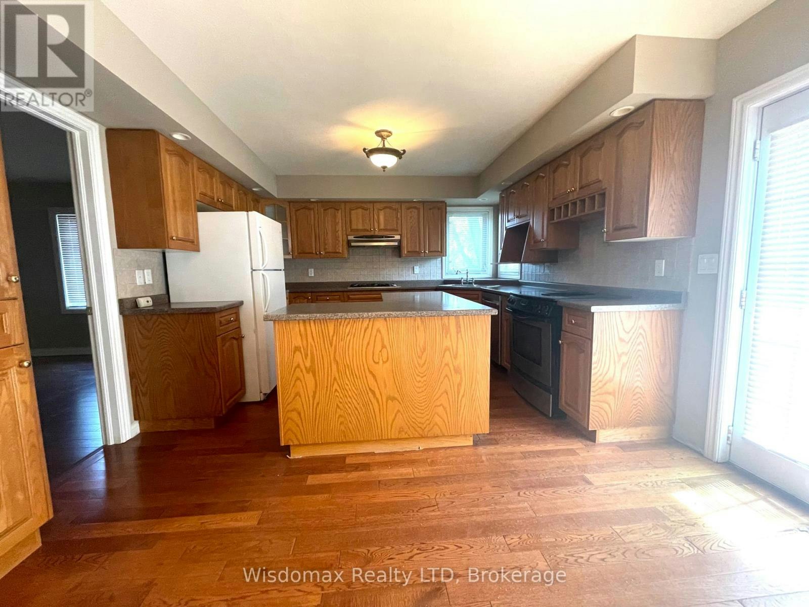 19 Chapel Hill Crescent, Welland, ON, L3C 6P9 - 6