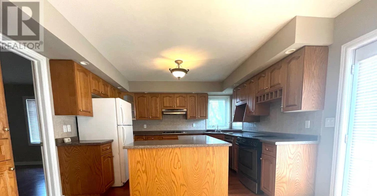 19 Chapel Hill Crescent, Welland, ON, L3C 6P9 - 6
