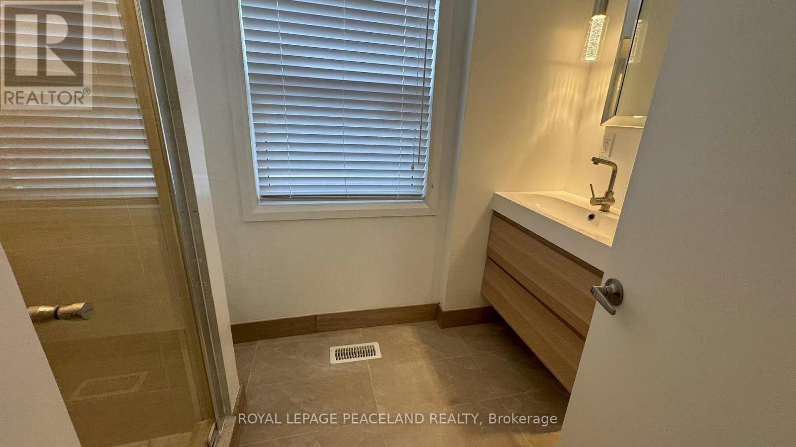UPPER-19 Tardree Place, Toronto, ON, M1R 3X2 - 13