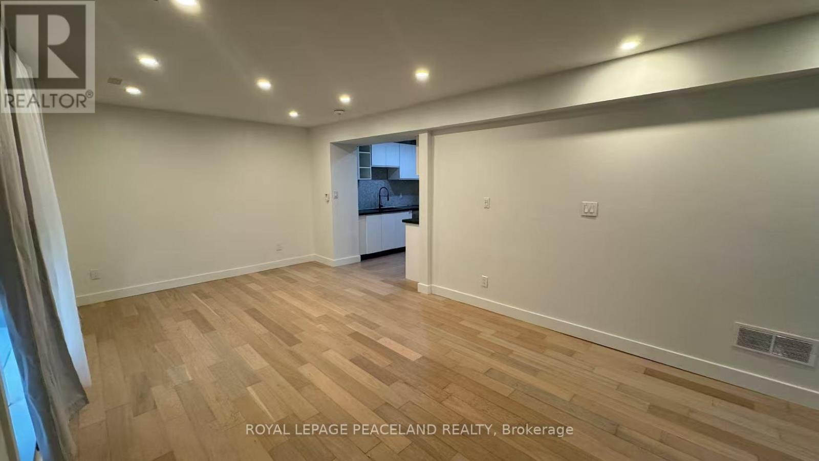 UPPER-19 Tardree Place, Toronto, ON, M1R 3X2 - 3