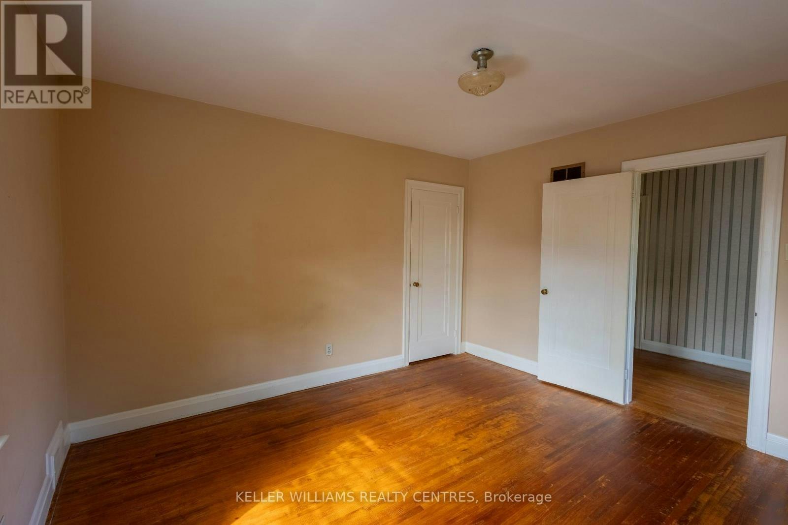 34 Cousins Drive, Aurora, ON, L4G 1B4 - 21