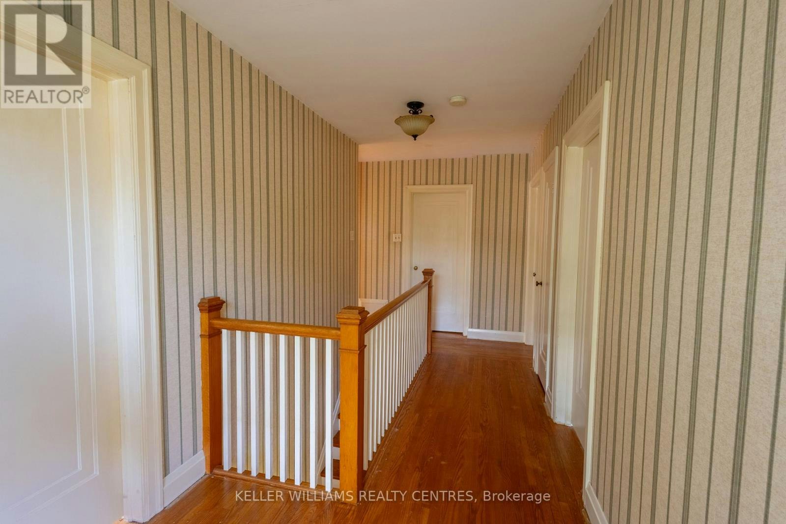 34 Cousins Drive, Aurora, ON, L4G 1B4 - 16