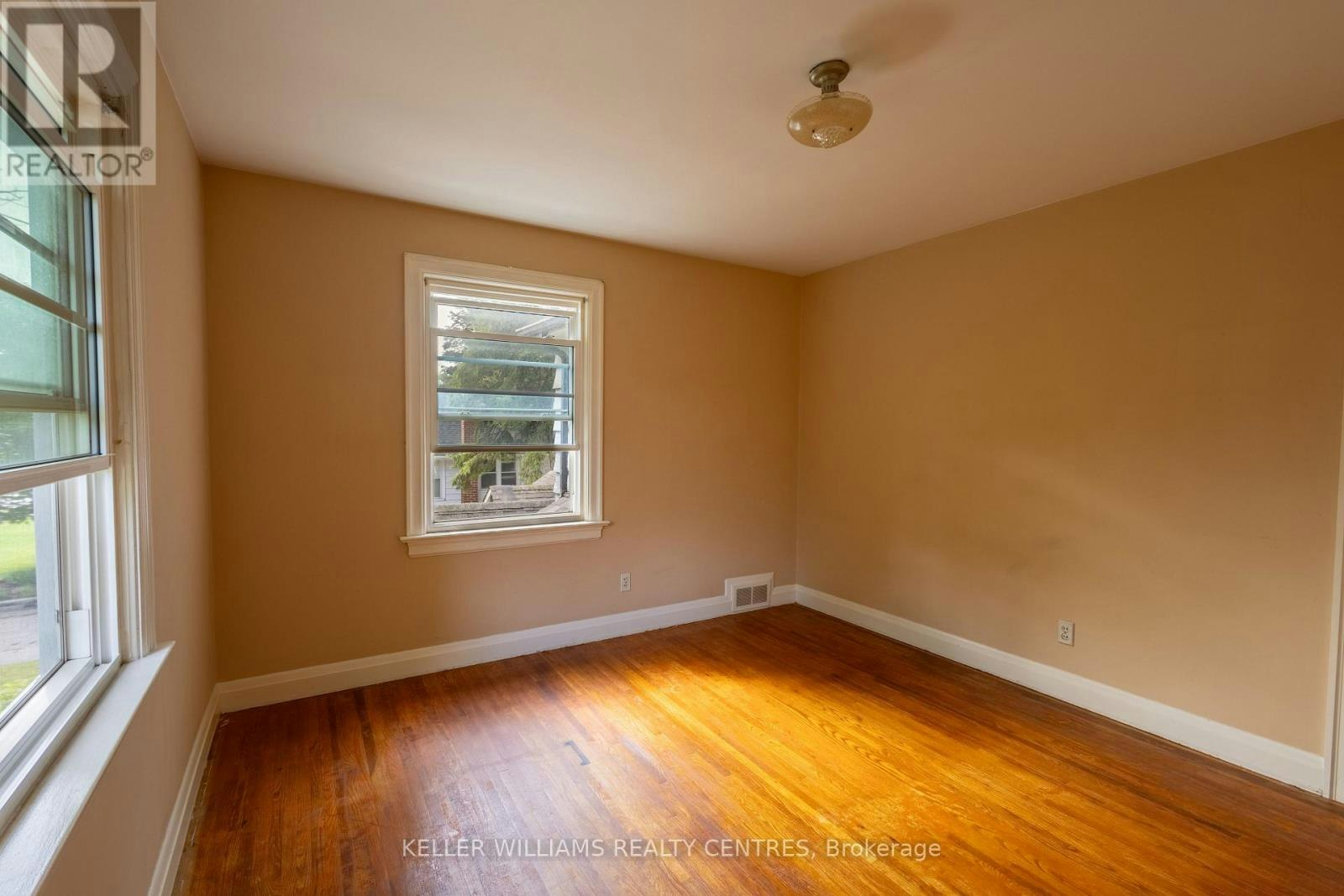 34 Cousins Drive, Aurora, ON, L4G 1B4 - 19