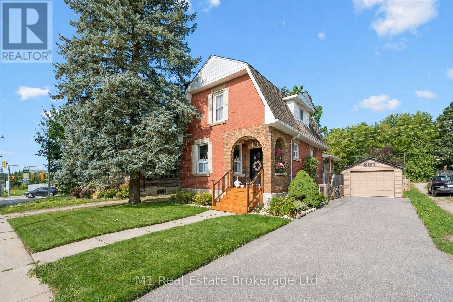691 St Andrew Street W, Centre Wellington, ON, N1M 1P7