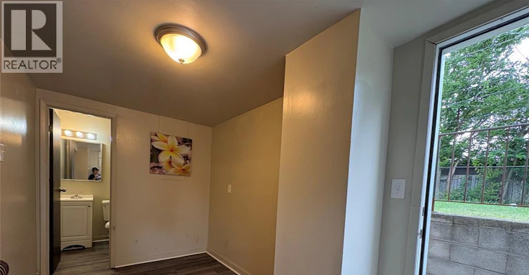327 Curry, Windsor, ON, N9B 2B6 - 3