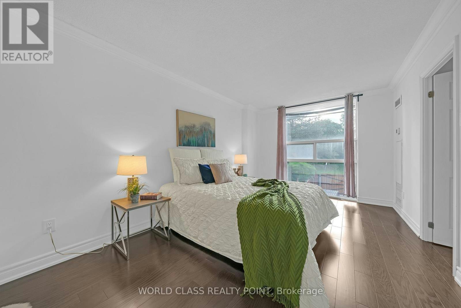 201-40 Harding Boulevard W, Richmond Hill, ON, L4C 9S5 - 7