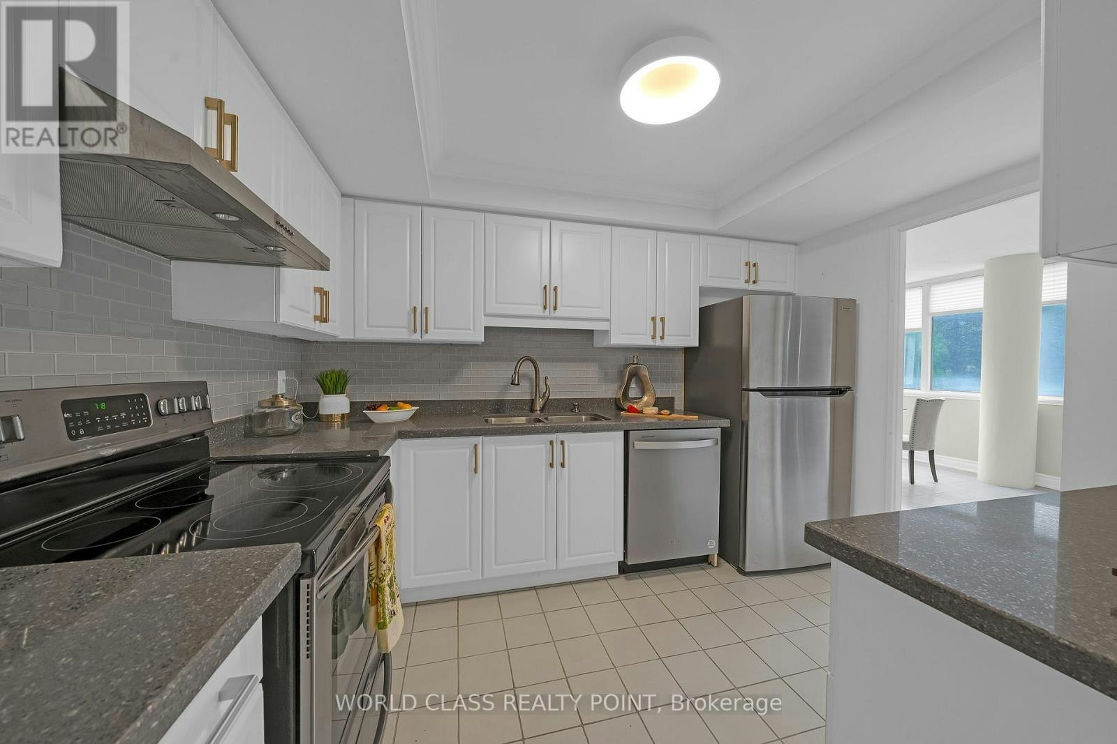 201-40 Harding Boulevard W, Richmond Hill, ON, L4C 9S5 - 11