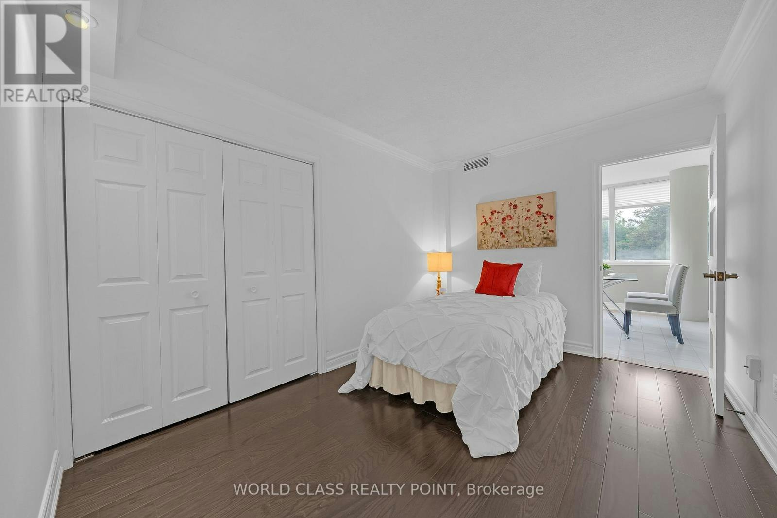 201-40 Harding Boulevard W, Richmond Hill, ON, L4C 9S5 - 9