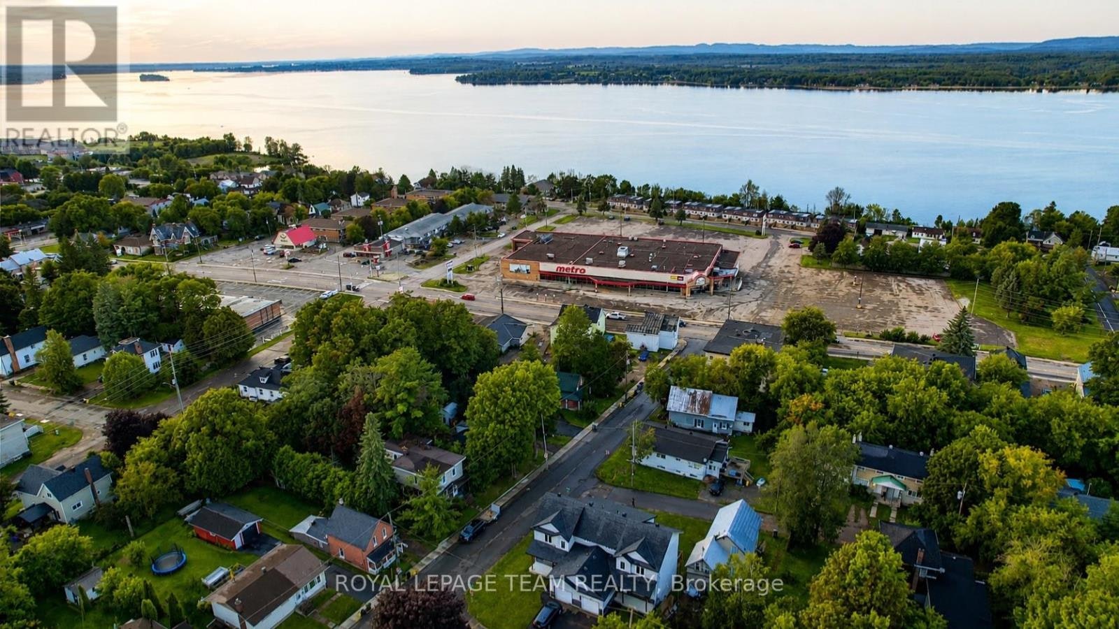 218 Fraser Street, Pembroke, ON, K8A 1X5 - 4