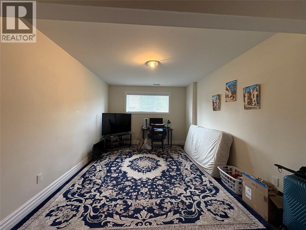4033 Cosenza Street, Windsor, ON, N9G 0B2 - 22
