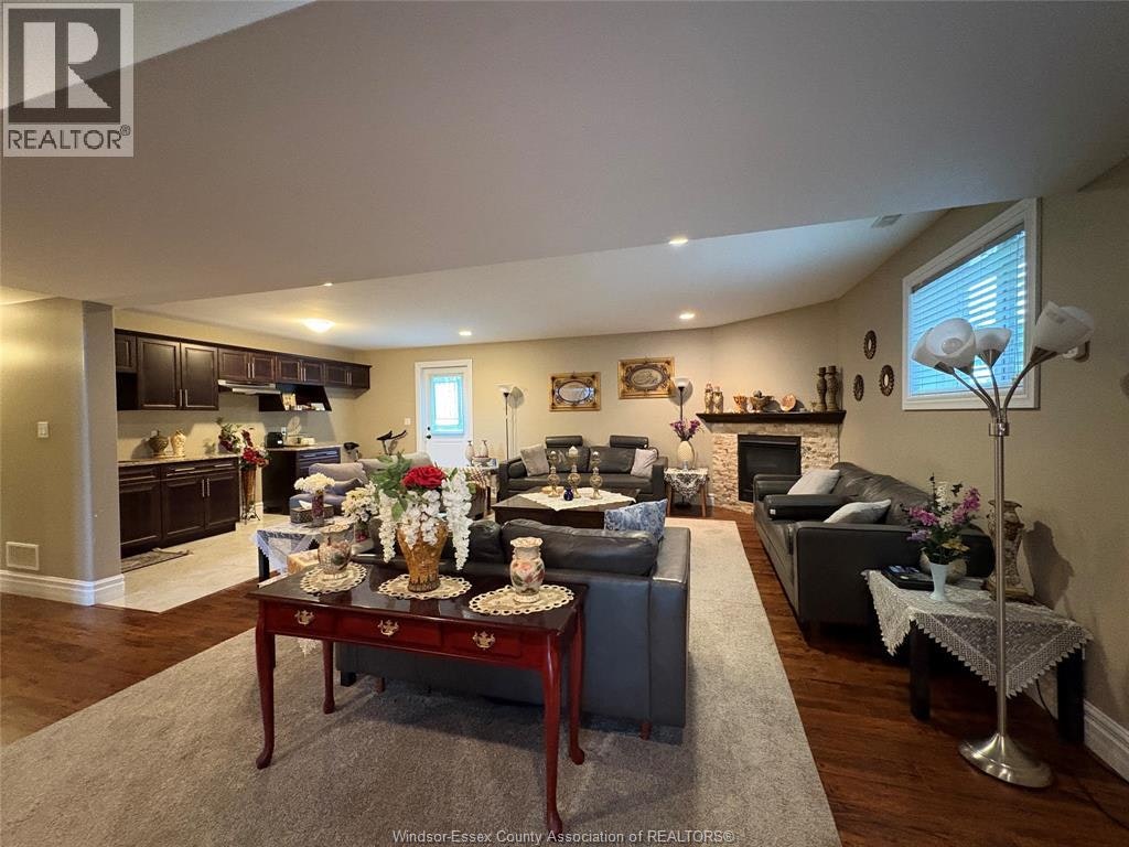 4033 Cosenza Street, Windsor, ON, N9G 0B2 - 17
