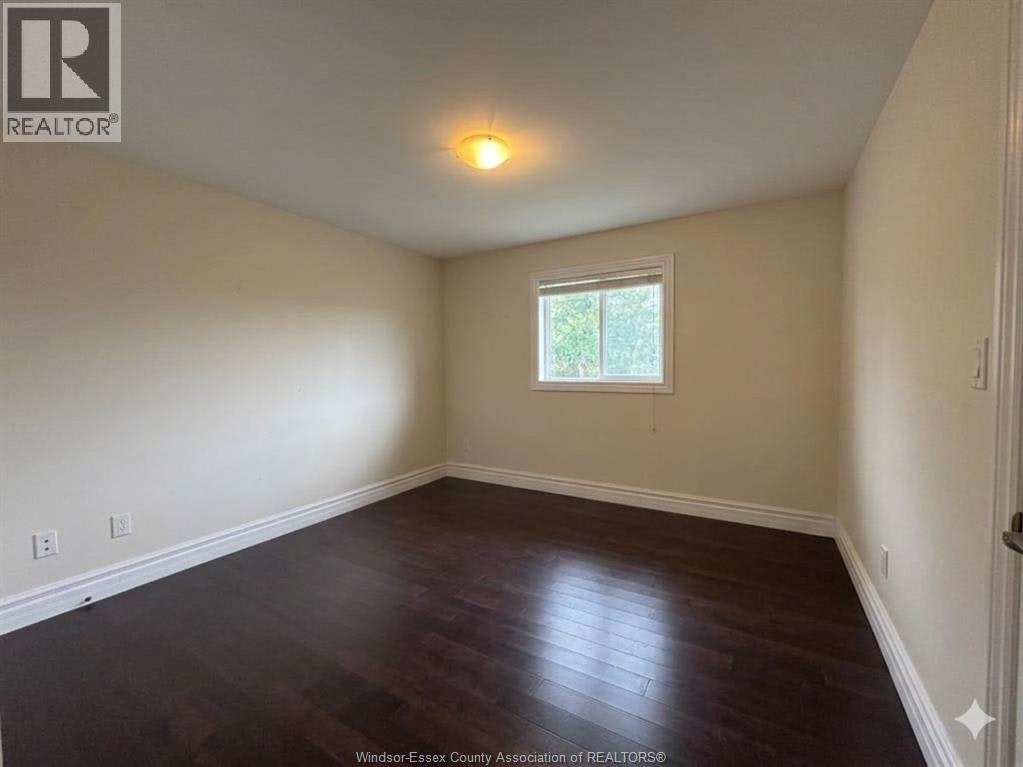 4033 Cosenza Street, Windsor, ON, N9G 0B2 - 9