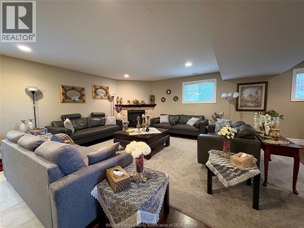 4033 Cosenza Street, Windsor, ON, N9G 0B2 - 19