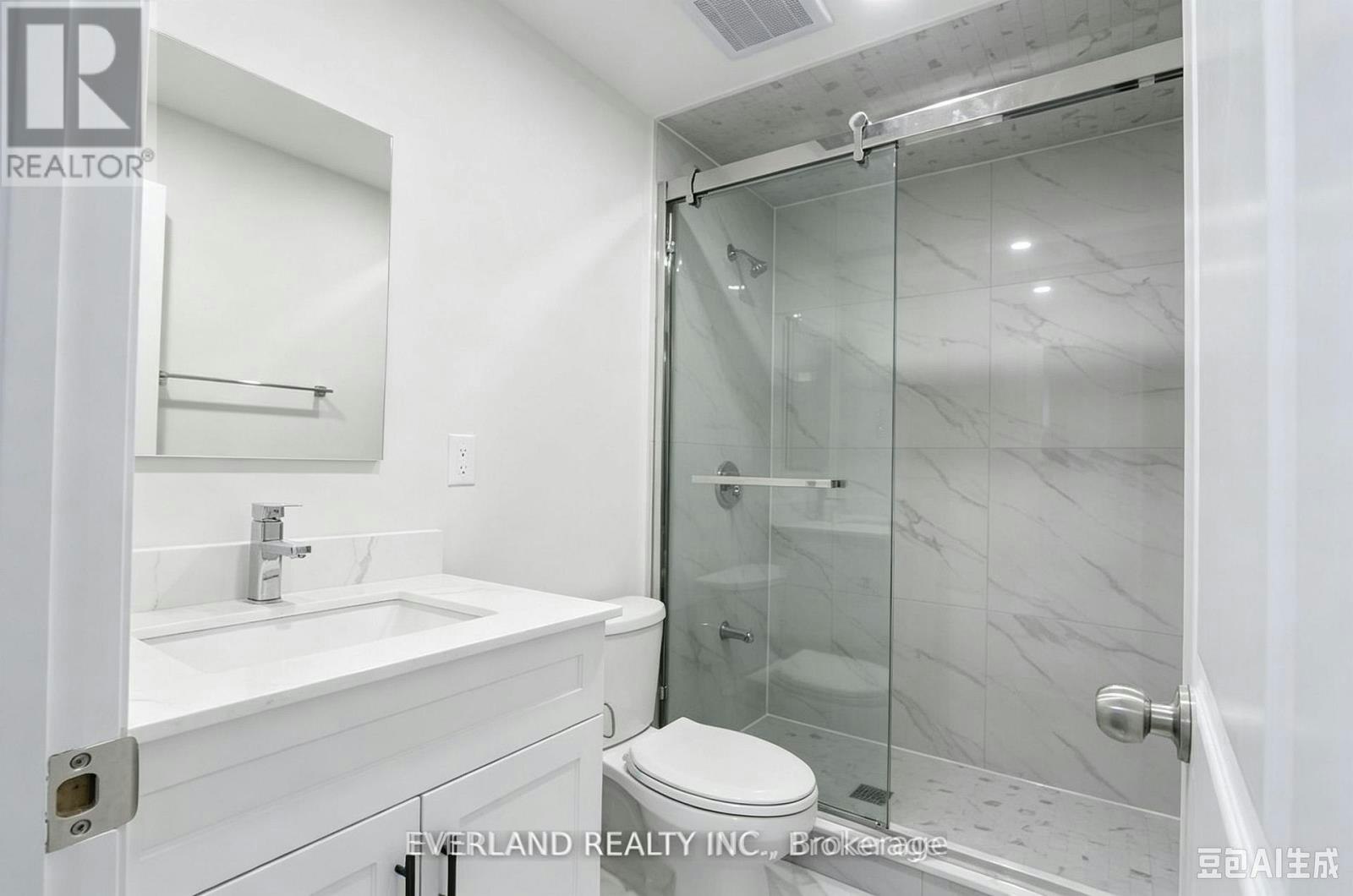 21 Kenneth Ross Bend, East Gwillimbury, ON, L9N 0T7 - 15