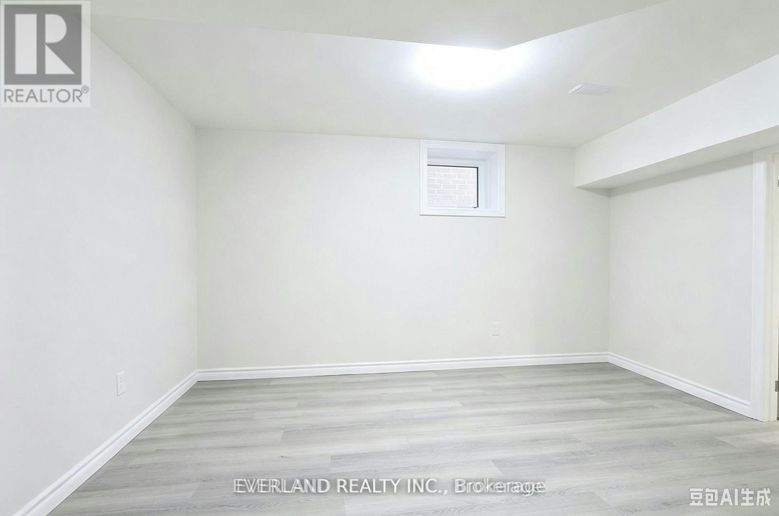 21 Kenneth Ross Bend, East Gwillimbury, ON, L9N 0T7 - 8