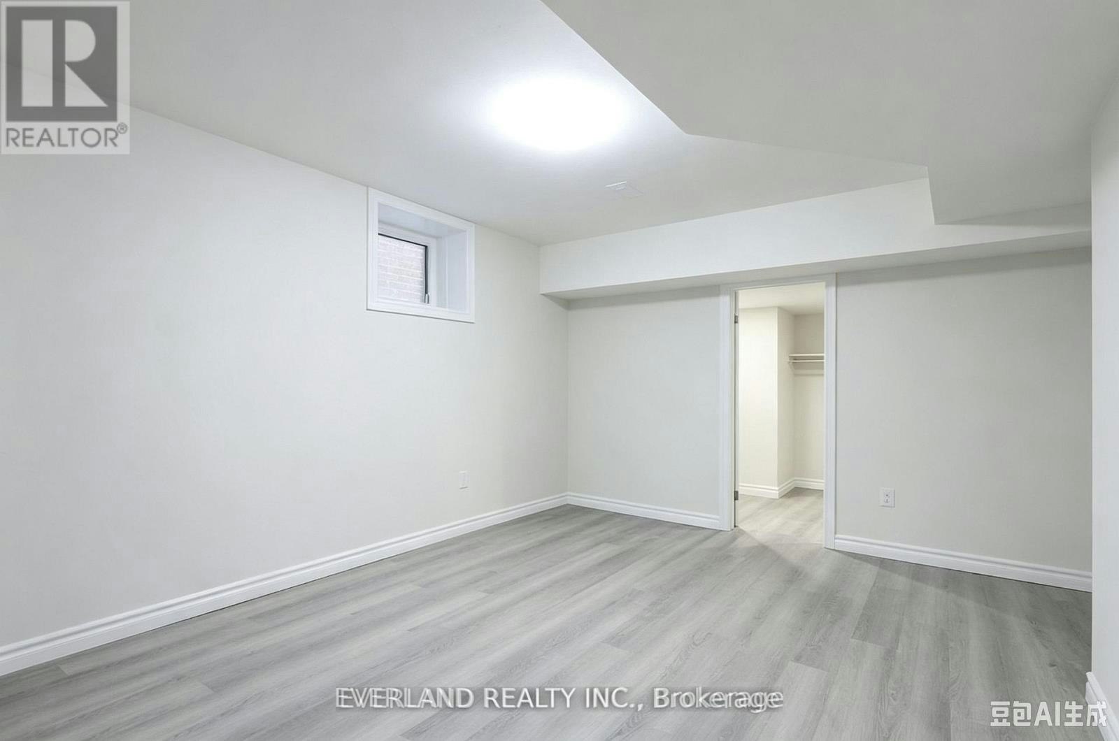 21 Kenneth Ross Bend, East Gwillimbury, ON, L9N 0T7 - 9