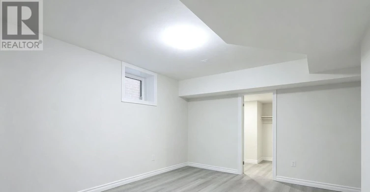 21 Kenneth Ross Bend, East Gwillimbury, ON, L9N 0T7 - 9