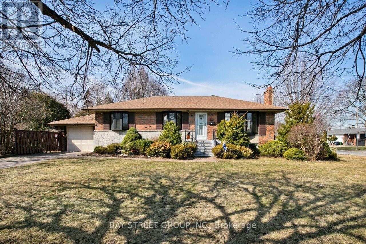 67 Elvaston Drive, Toronto, ON, M4A 1N5 - 5