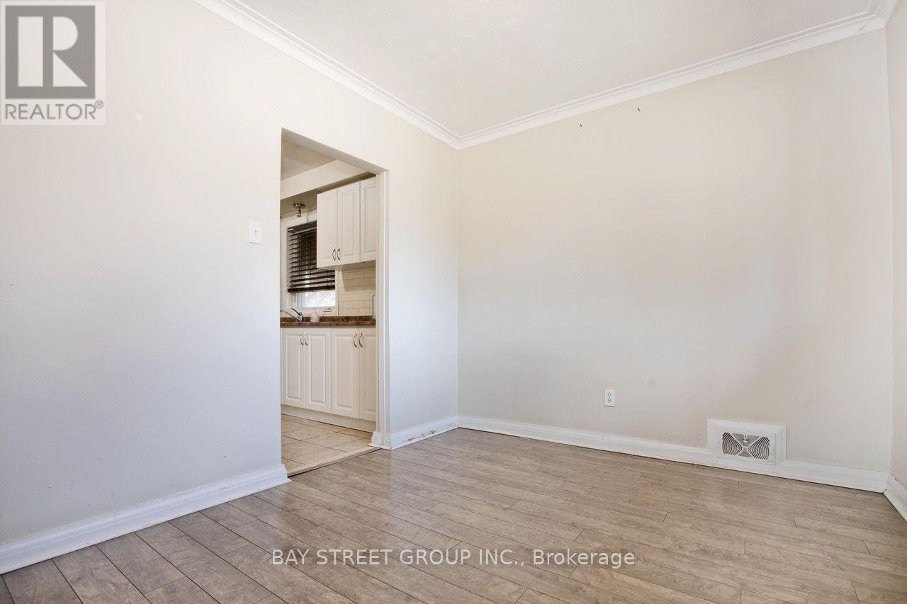 67 Elvaston Drive, Toronto, ON, M4A 1N5 - 10