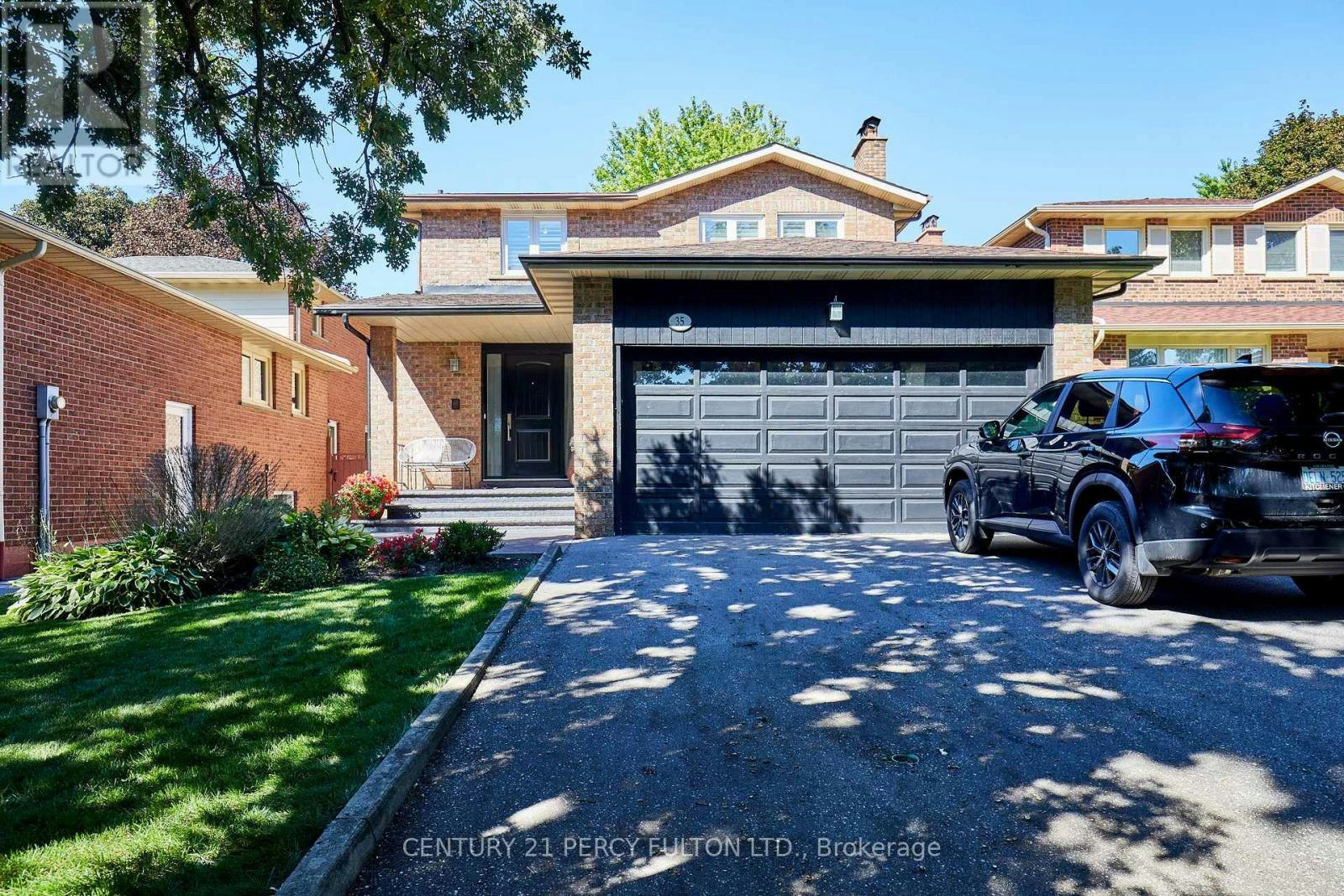35 Ashland Crescent, Markham, ON, L3P 3Z9