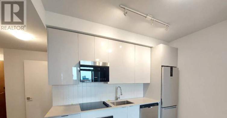 612-2920 7 Highway, Vaughan, ON, L4K 0P4 - 2