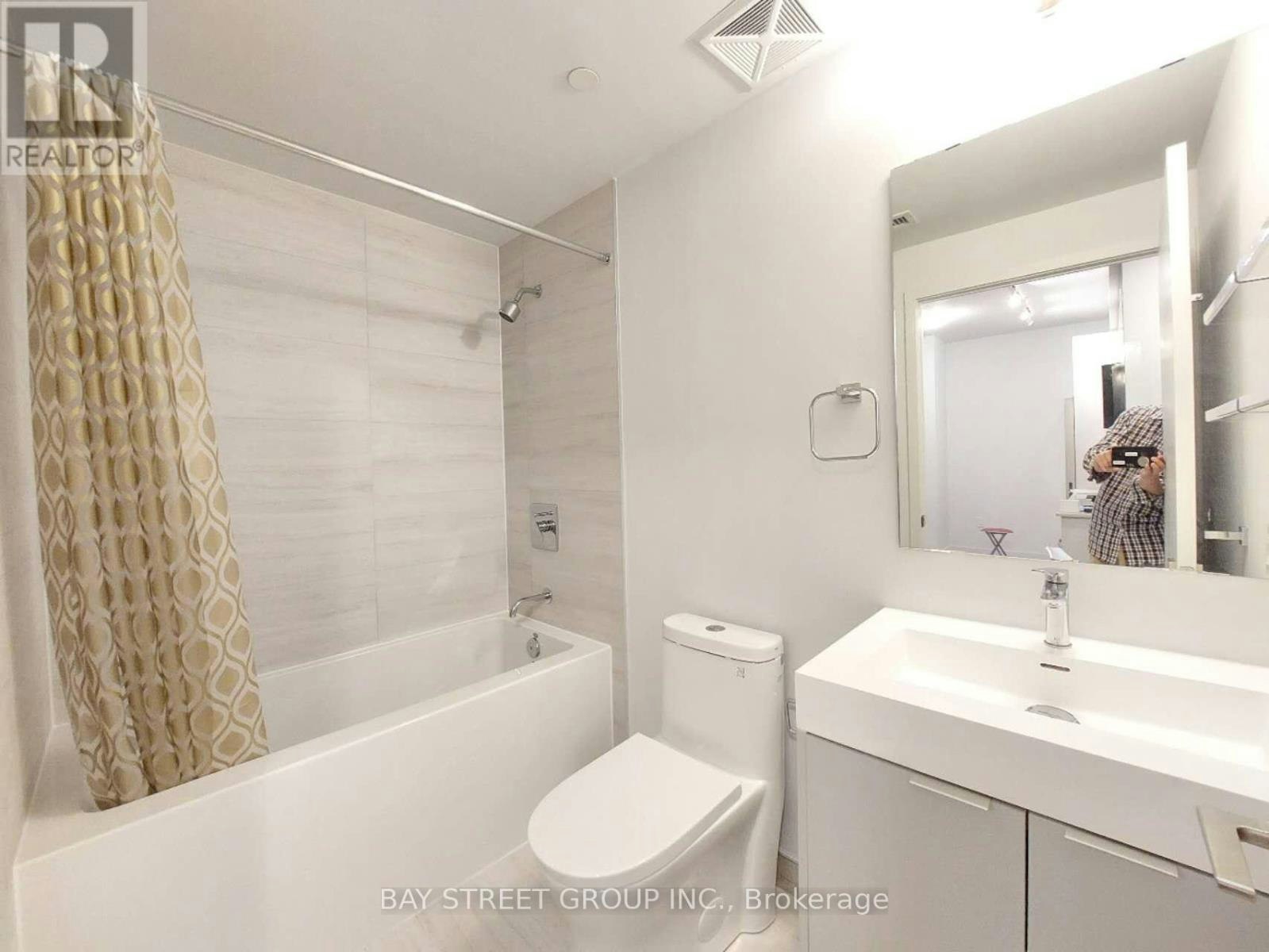612-2920 7 Highway, Vaughan, ON, L4K 0P4 - 7
