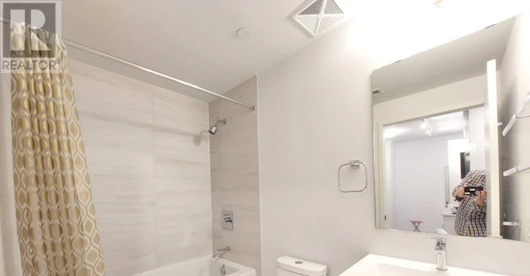 612-2920 7 Highway, Vaughan, ON, L4K 0P4 - 7
