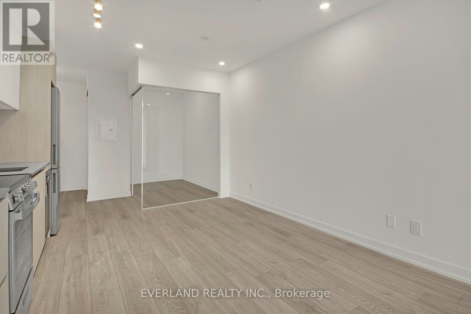 420-3100 Keele Street, Toronto, ON, M3M 0E1 - 14
